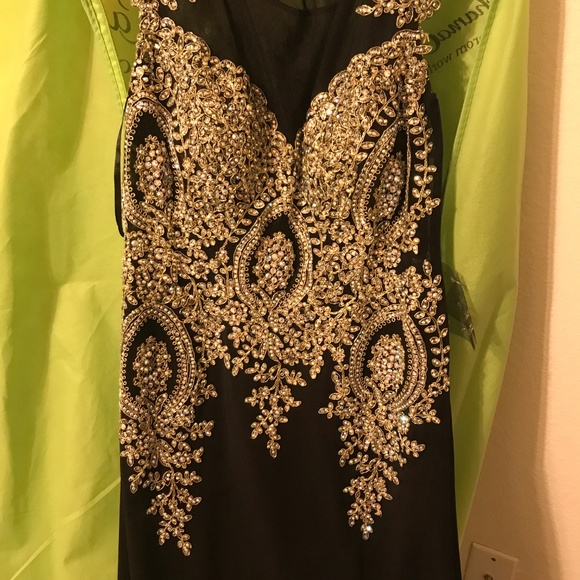 NEW Romance Couture Black & Gold Sequence Dress - Picture 1 of 5